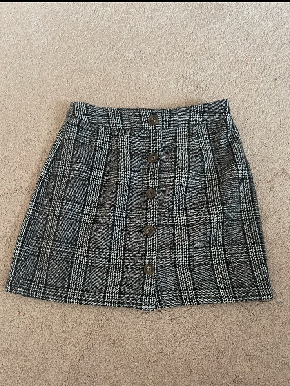Plaid Button-Front‎ Mini Skirt in Black and White size XS